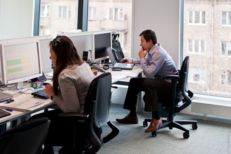 Синдром «офісного коліна»